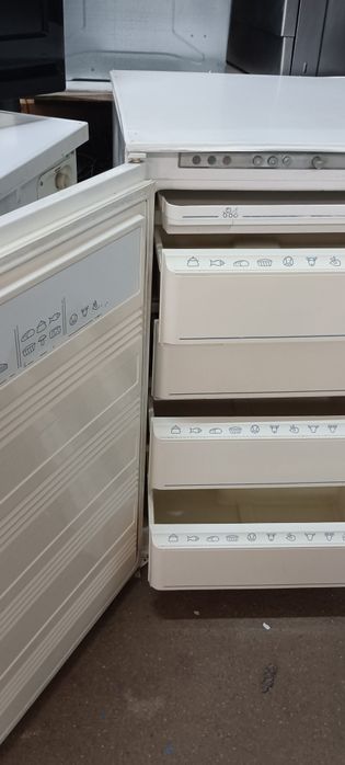 Arca vertical Miéle (Ocasião de negócio)