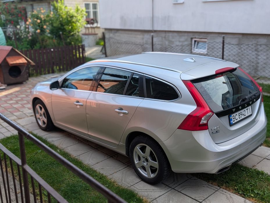 Volvo v60 2.0 t5