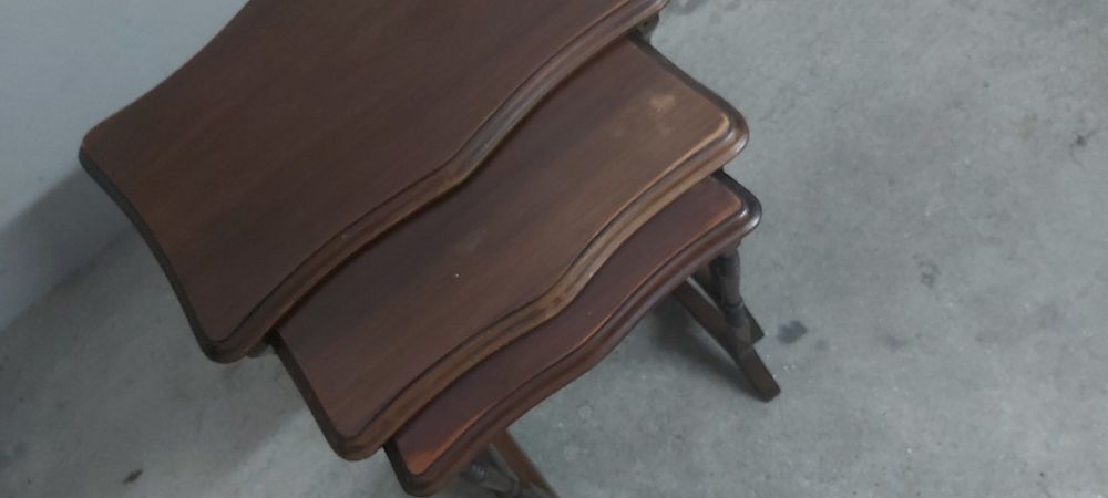 Mesa 3 níveis de madeira