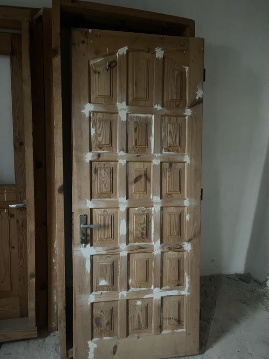 Продам  міжкімнатні двері