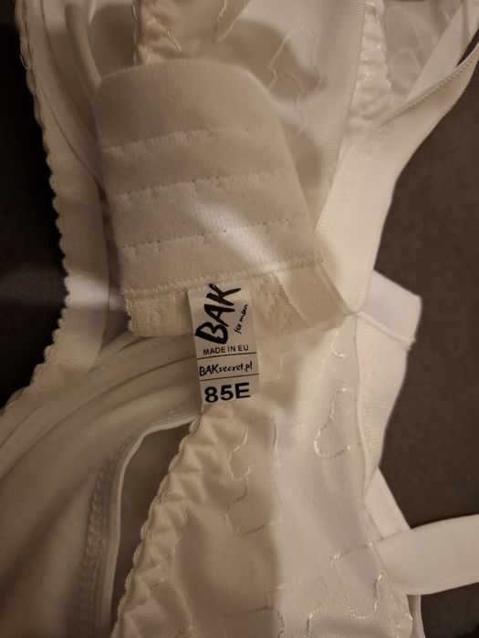 Biustonosz do karmienia 85E