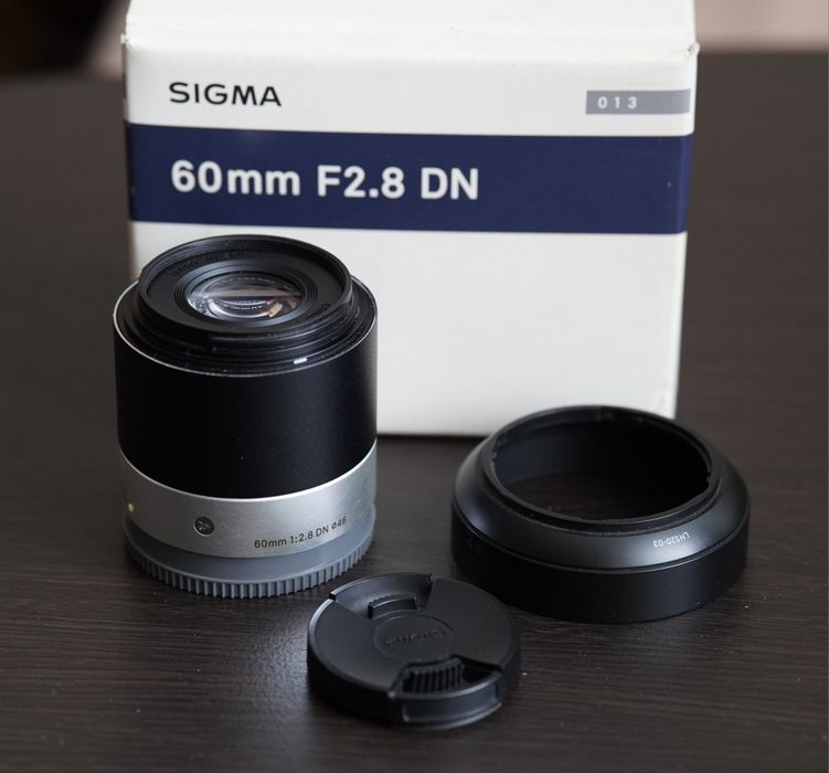 Продам Sigma 60 2.8 Sony-e