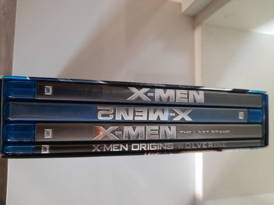 Vendo Quadrologia em blu-ray X-MEN, estado novo.