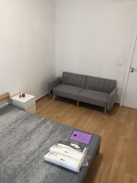 Quarto Solteiro(a) e Casal p/ Alugar 500m estação Benfica