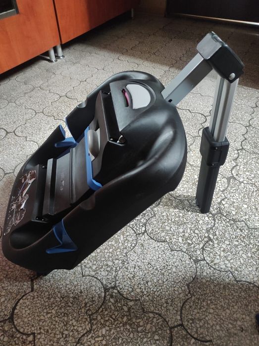 Nosidełko wraz z podstawką ISOFIX