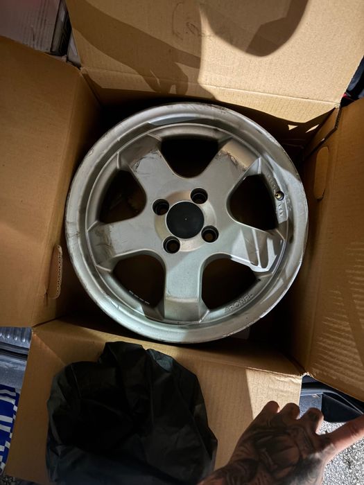 Jantes ( 4x100 / r15 / 7.5” / et29  )