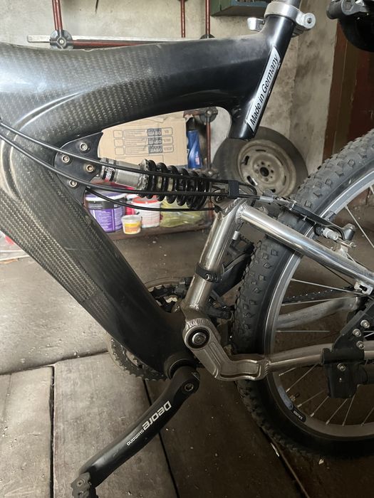 Велосипед карбоновый