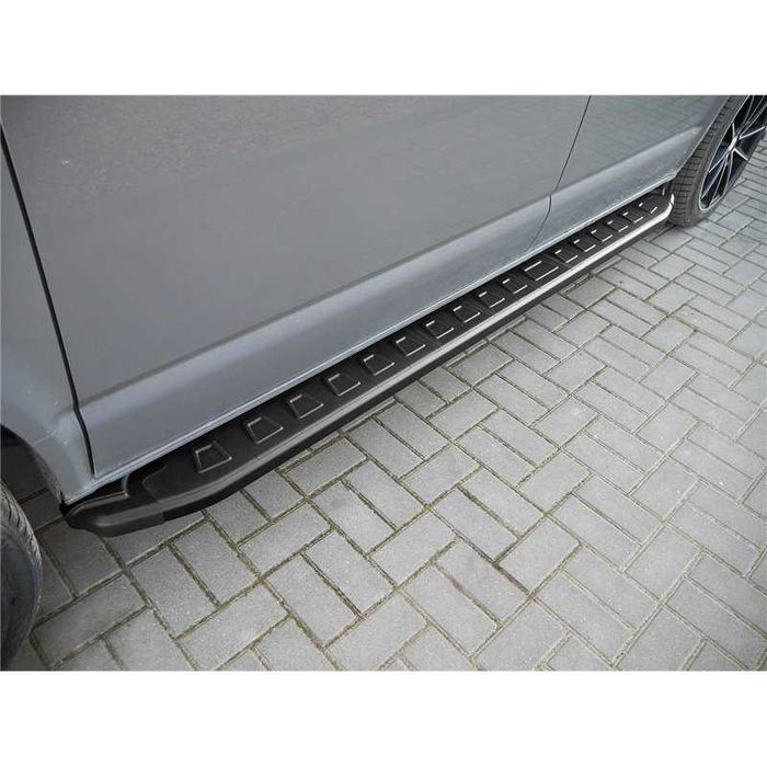 Stopnie boczne orurowanie progi Toyota Rav 4 C-HR Hilux CHR RAV4