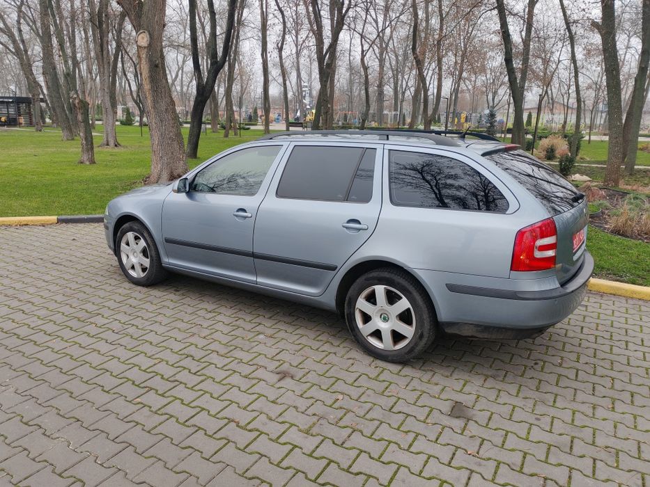 Skoda Octavia A5 Автомат 1.6 бензин. Максимальна комплектація