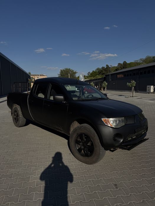 Продам mitsubishi l200