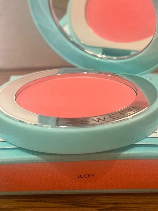 SWEED Róż Air Blush Cream - Lucky - nowy