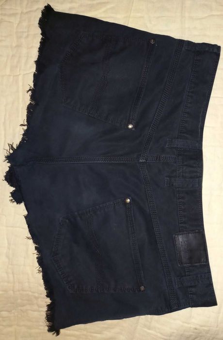 Стильні шорти Bugatti