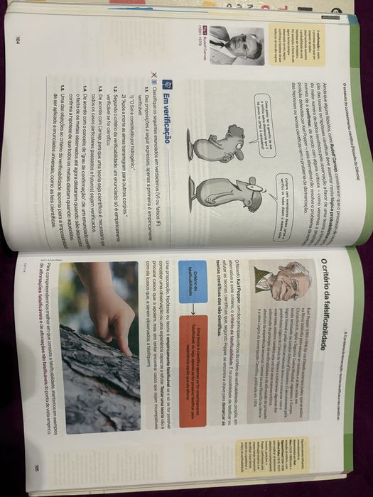 Manual Filosofia Em Questão - 11 ano