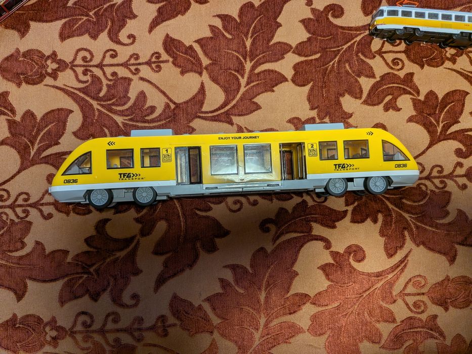 Продам транспорт  тролейбус, трамвай , метро, автобус кран, ексковатор