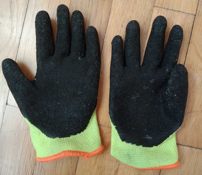 Rękawiczki dziecięce robocze malutkie na 3 lata