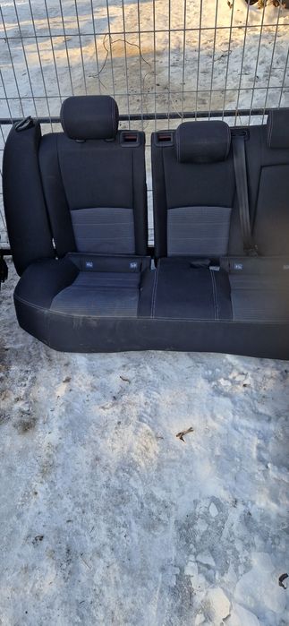 Sprzedam siedzenia do Toyoty Avensis T27 2018r