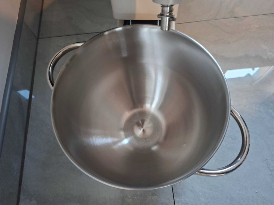 Robot Planetarny Girmi IM 50 stalowa misa 6L 1500W