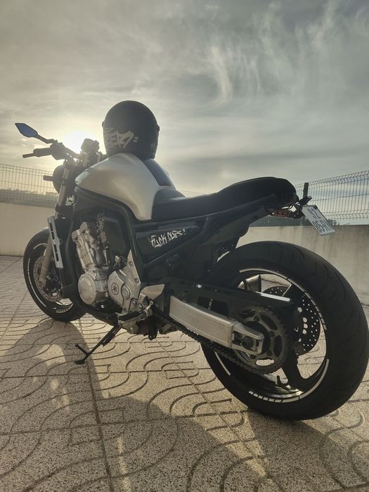 Yamaha FRZ 1000cc *ÚNICA