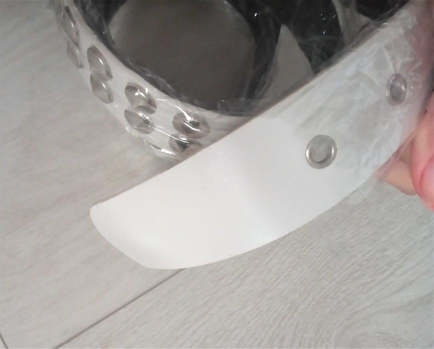 Nowy pasek 105 cm