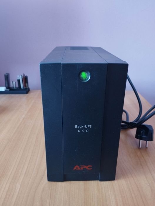 Безперебійник  APC BACk-UPS 650