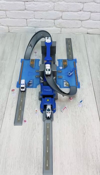 Трейлер-автовоз з автомагістраллю + 4 машинки і вертоліт