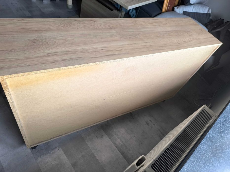 Komoda bez śladów użytkowania szer. 154 cm , wys. 89 cm , gł. 39 cm