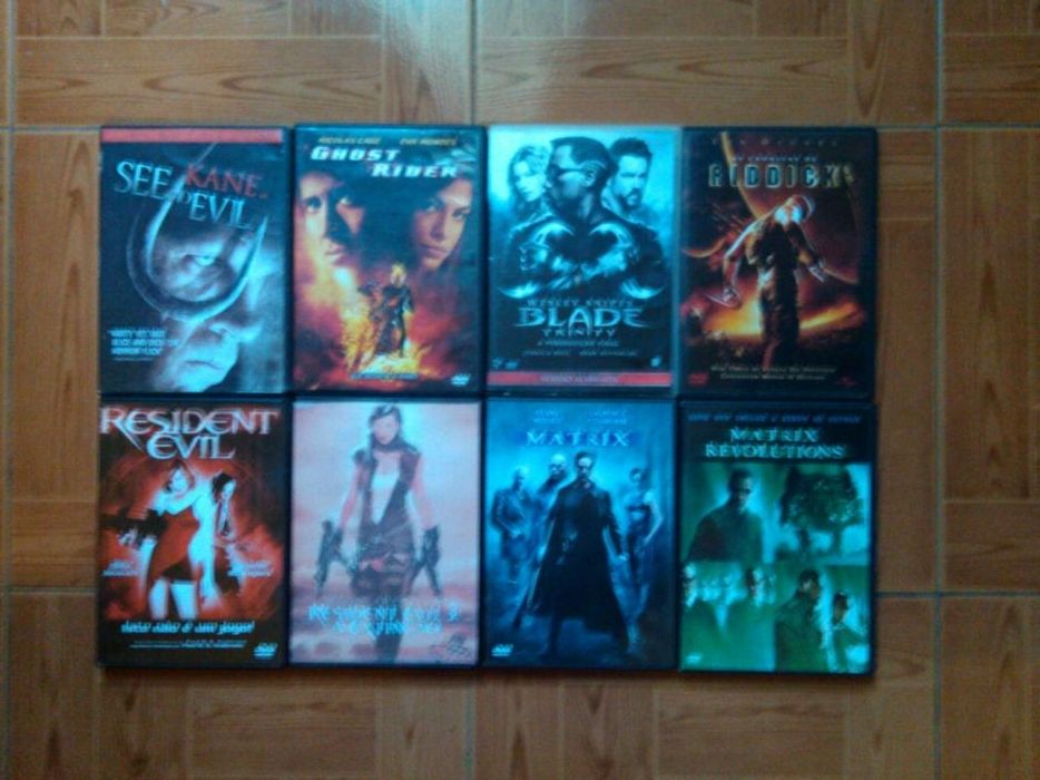 Filmes em DVD seminovos