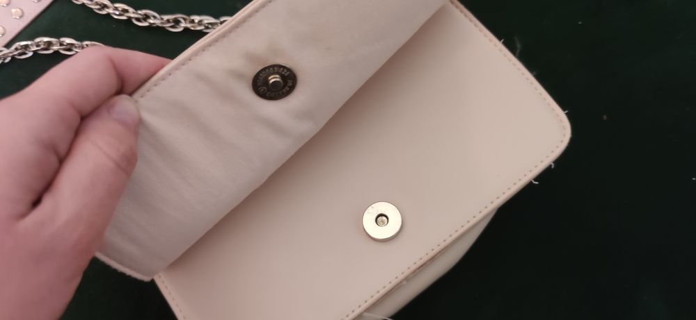 Bladoróżowa torebka Mohito