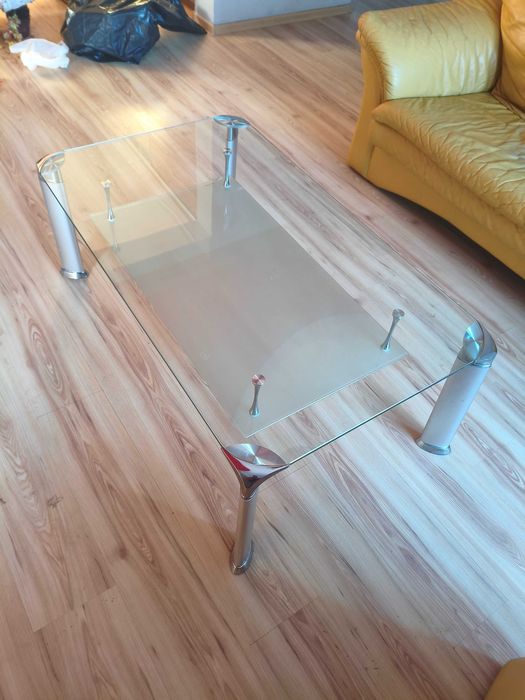 Używany stolik szklany-kawowy