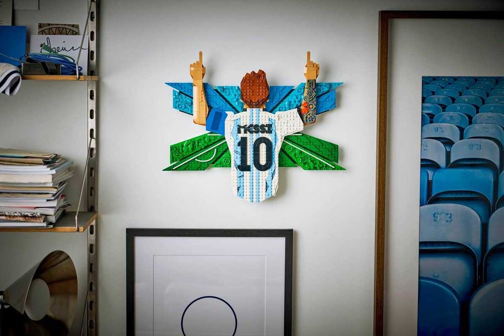 LEGO  43018 Editions Ліонель Мессі — святкування. Lionel Messi – Celebration