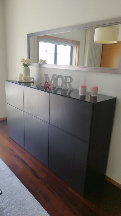 Aparador IKEA BESTÅ Castanho-Preto – 180 cm (c/ Tampo Vidro)