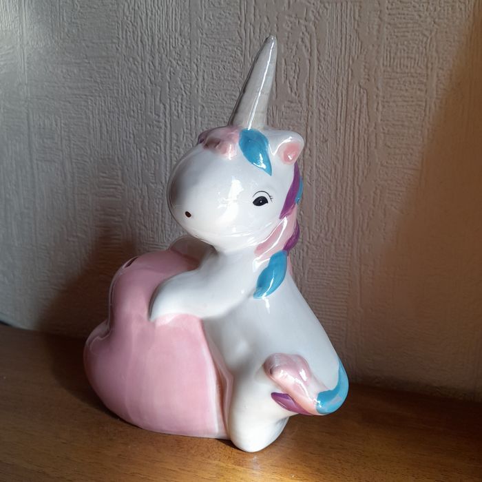 Копилка для монет, денег фарфор, фигурка единорог