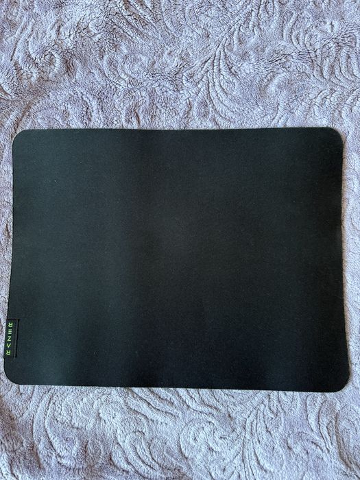 Килимок RAZER Gigantus V2 Medium Black (RZ02-03330200-R3M1)