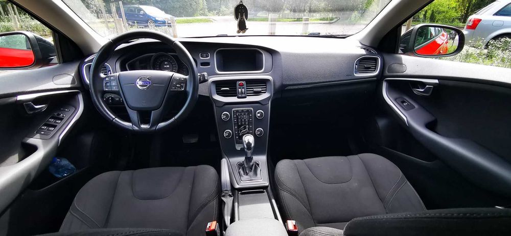 Volvo v40 Cross Country