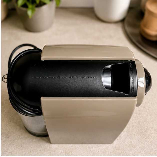 Máquina Café Nespresso Essenza Krups | Como Nova