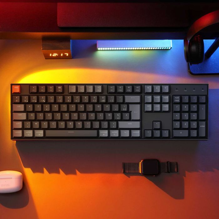 Teclado mecânico Keychron K10 V2 RGB Bluetooth – Switches Brown - Novo