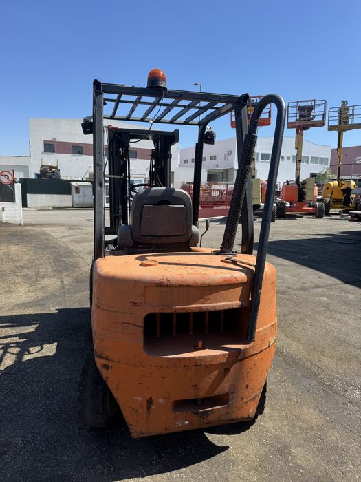 Empilhador Diesel 3ton (usado)