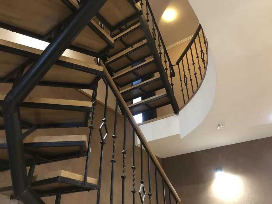 45 Подобово котедж з сауною бассейном Славутич Осокорки оз Мартишев