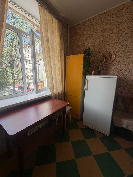 Продам 2 к квартиру Грушевского, центр, сталинка - View 2
