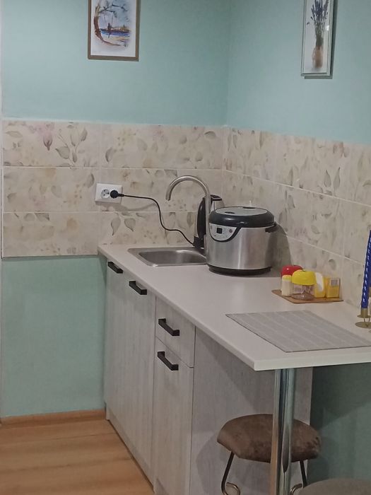 Кв жд вокзал 550 грн.Військовим та постійним клієнтам по 500