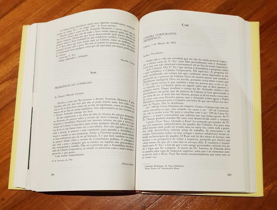 Livro Salazar e Caetano