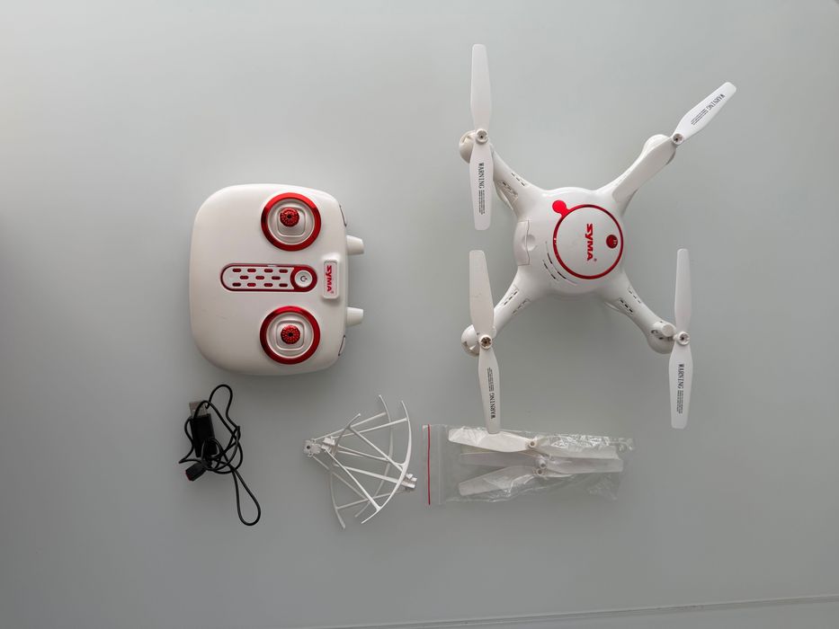 Квадрокоптер Syma X5US