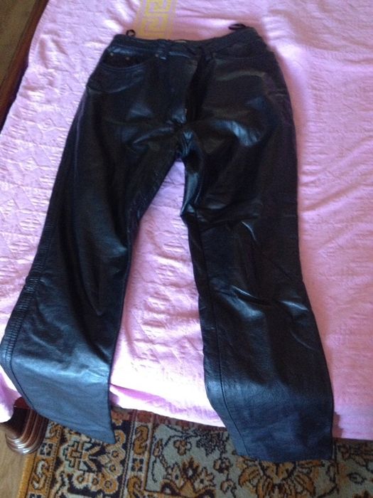 Шкіряні кожание штани