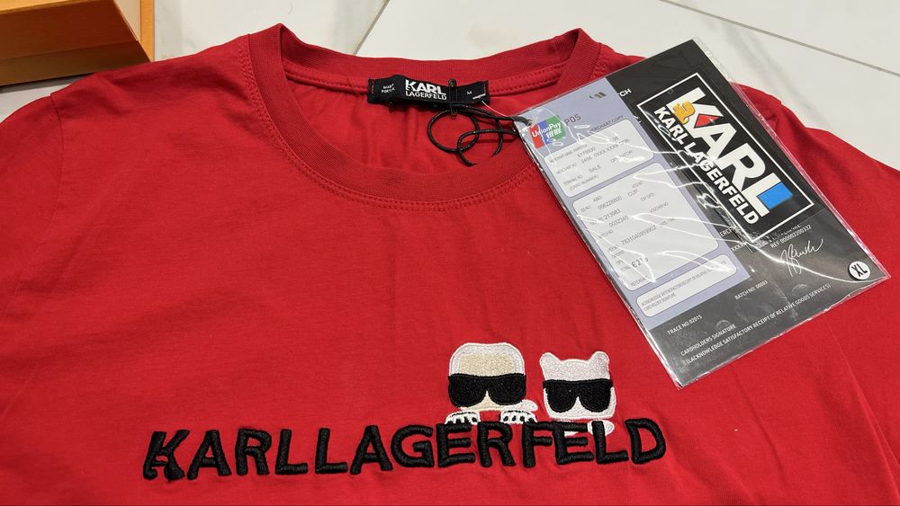 Karl lagerfeld t-shirt M