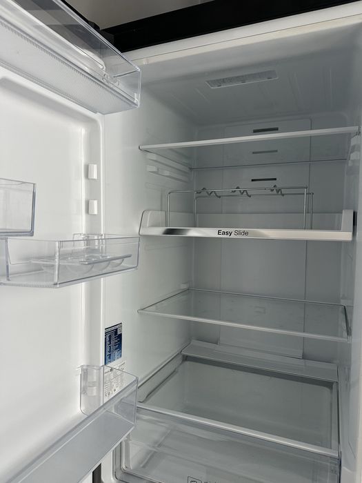 Lodówka czarna samsung no frost