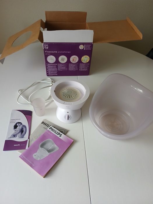Vaporização do rosto e aromaterapia64862812938625123