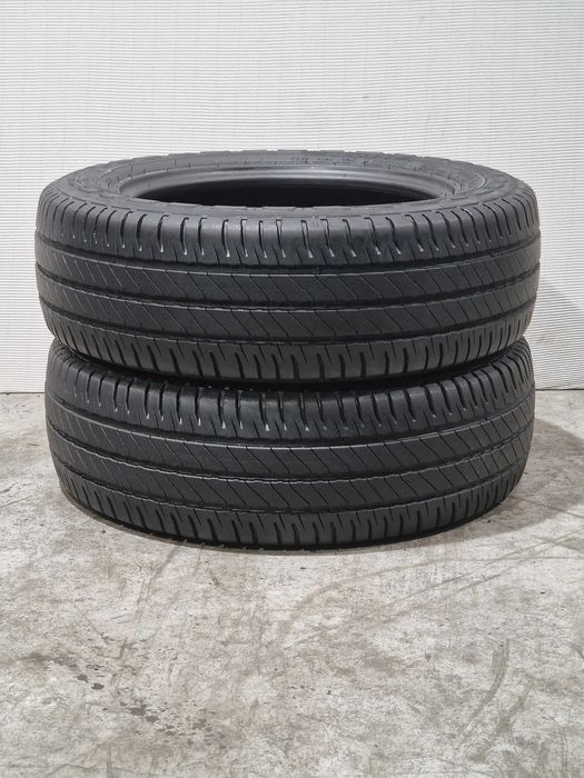 2 Pneus 205/65R16C MICHELIN Semi Novos