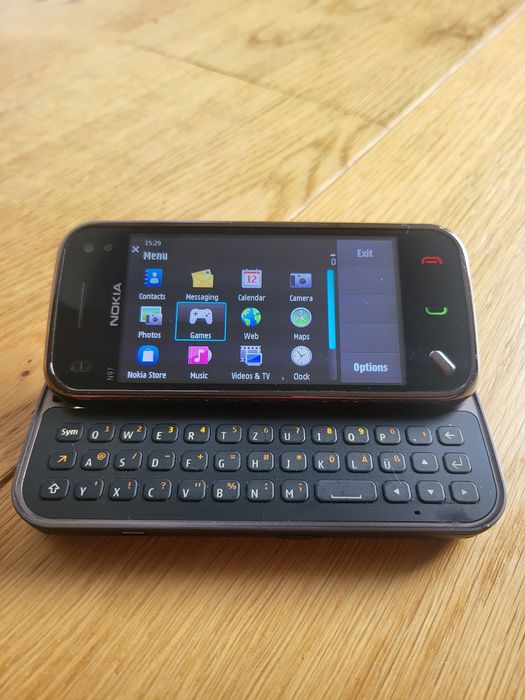 Nokia N97 Mini. Zestaw z pudełkiem
