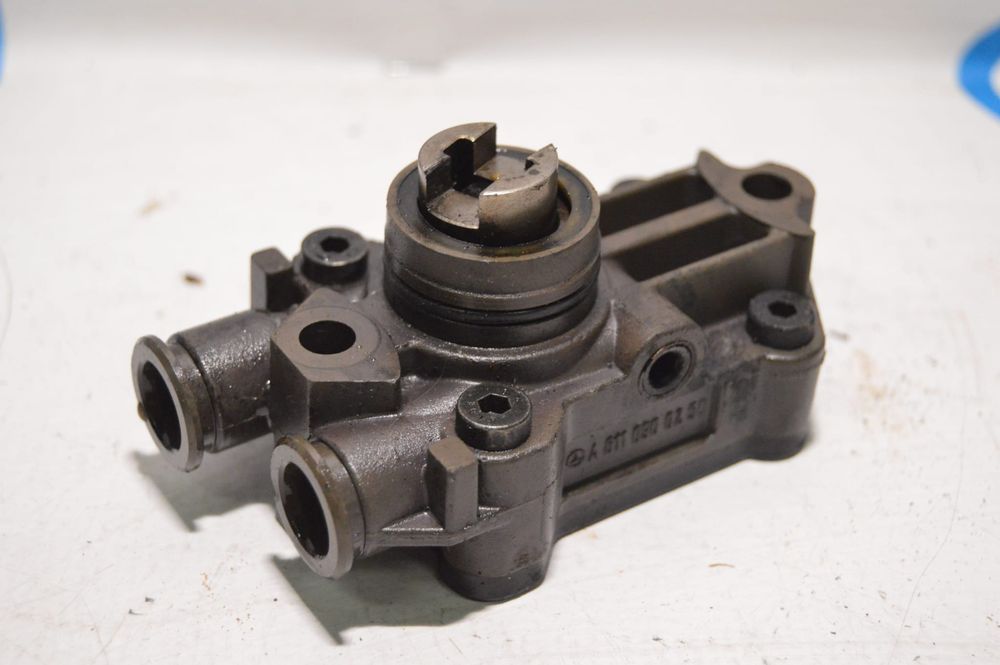 BOMBA BAIXA PRESSÃO COMBUSTIVEL A6110900250 6110900250 MERCEDES BENZ