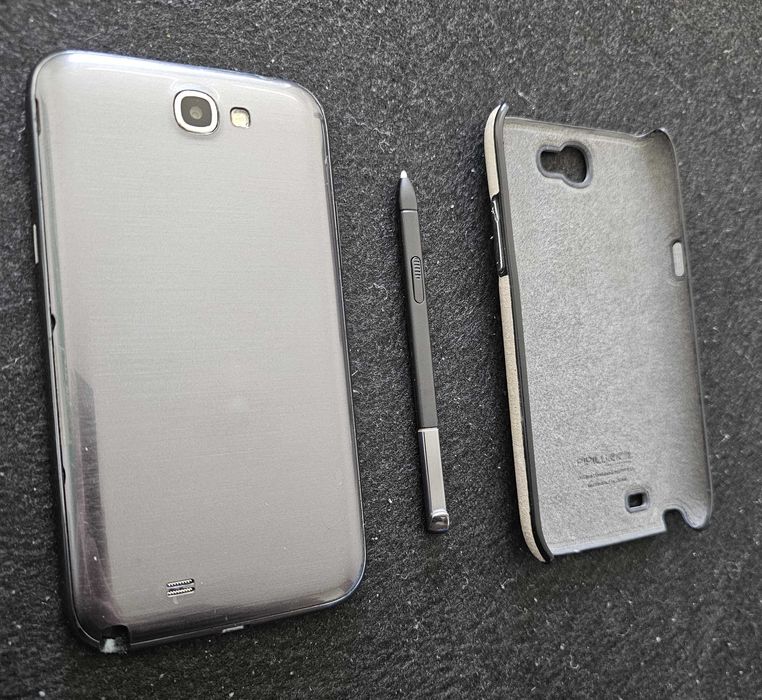 Samsung Galaxy Note 2 com o novo Android 14 (LineageOS 21)